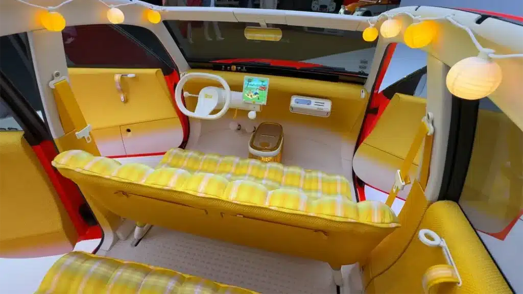 Interieur 2cv électrique orange , vue generale
