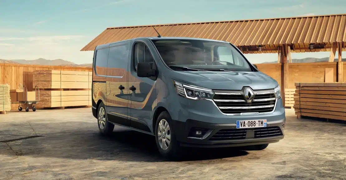 Renault trafic van 130ch en LLD sans apport moins cher face avant