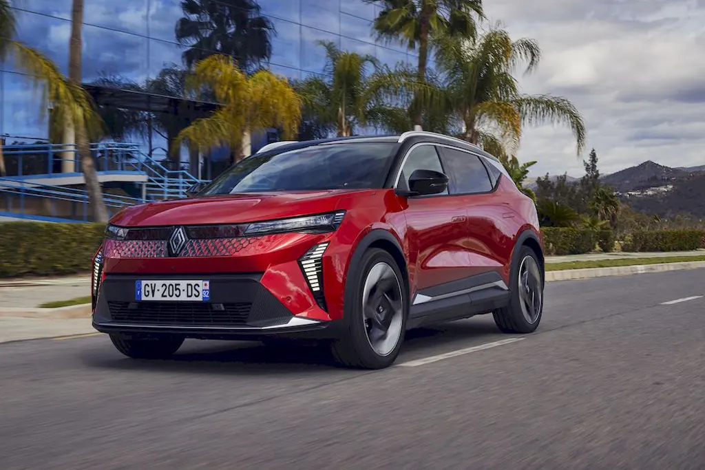 Renault Scénic E-Tech 220 ch
Grande autonomie Techno, vue latérale, en lld sans apport sur Louermoinscher