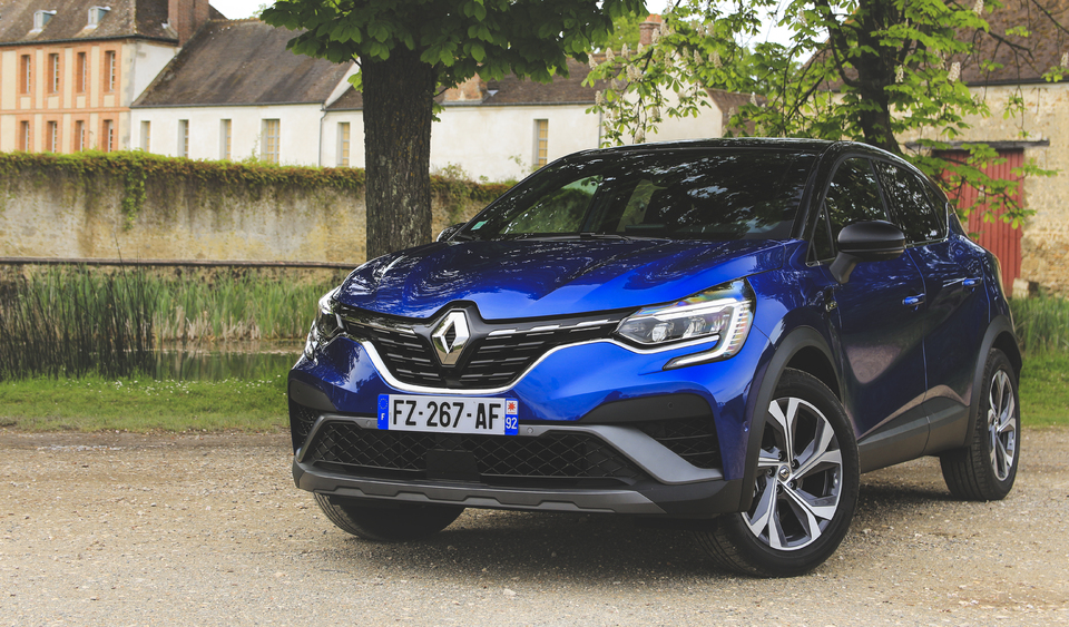 Renault Captur E-Tech Full Hybrid
145 ch Evolution, face avant, en lld sans apport sur Louermoinscher