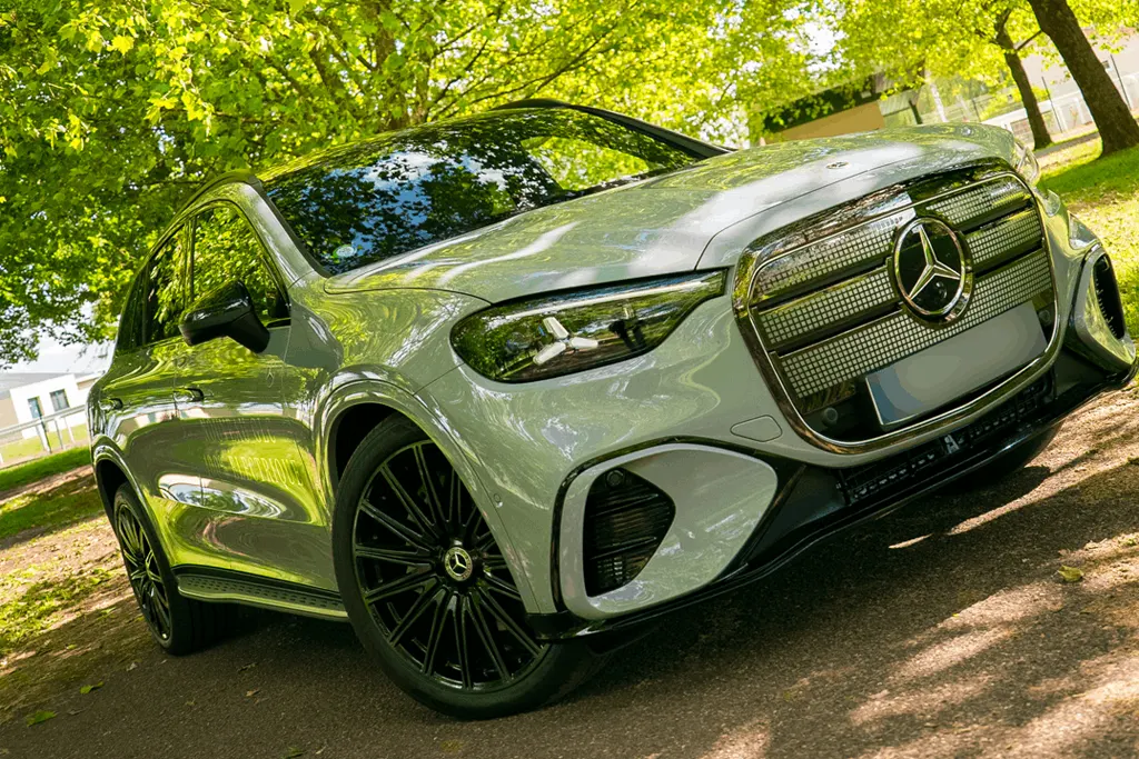 Mercedes GLC EQ  489 ch AMG Line électrique, vue avant - En LLD sans apport sur Louermoinscher