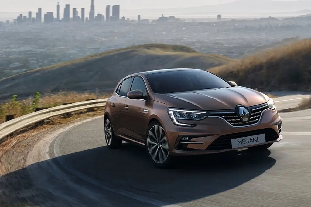 Renault Mégane 4 en LLD 24 mois pour auto-entrepreneurs et jeunes entreprises sans bilan
