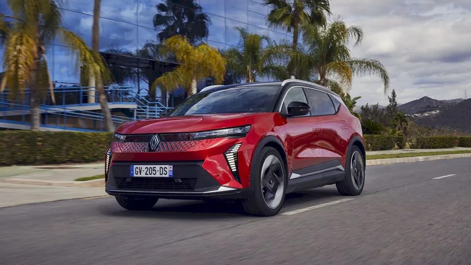 Scénic e-tech electrique en location moyenne durée